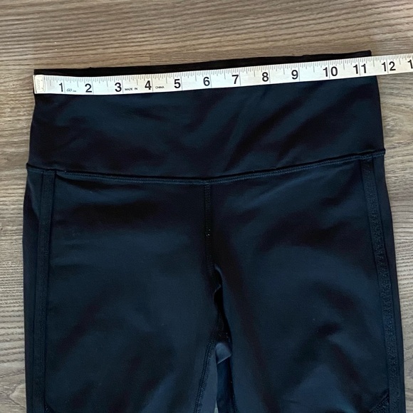 Lululemon Race with Grace Black Crop Legging Capri Women’s size 2 - Picture 4 of 15